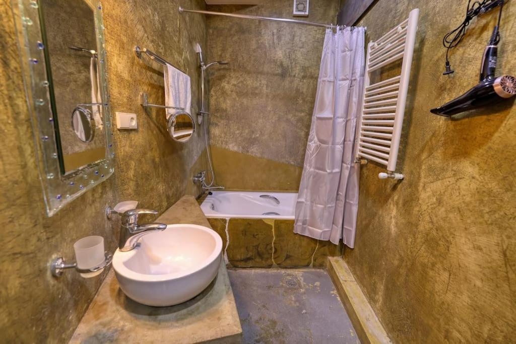 Mariko'S Home Tbilisi Luaran gambar